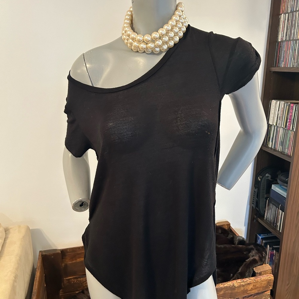 Tresics Black Asymmetrical Short Sleeve T-Shirt❤️S